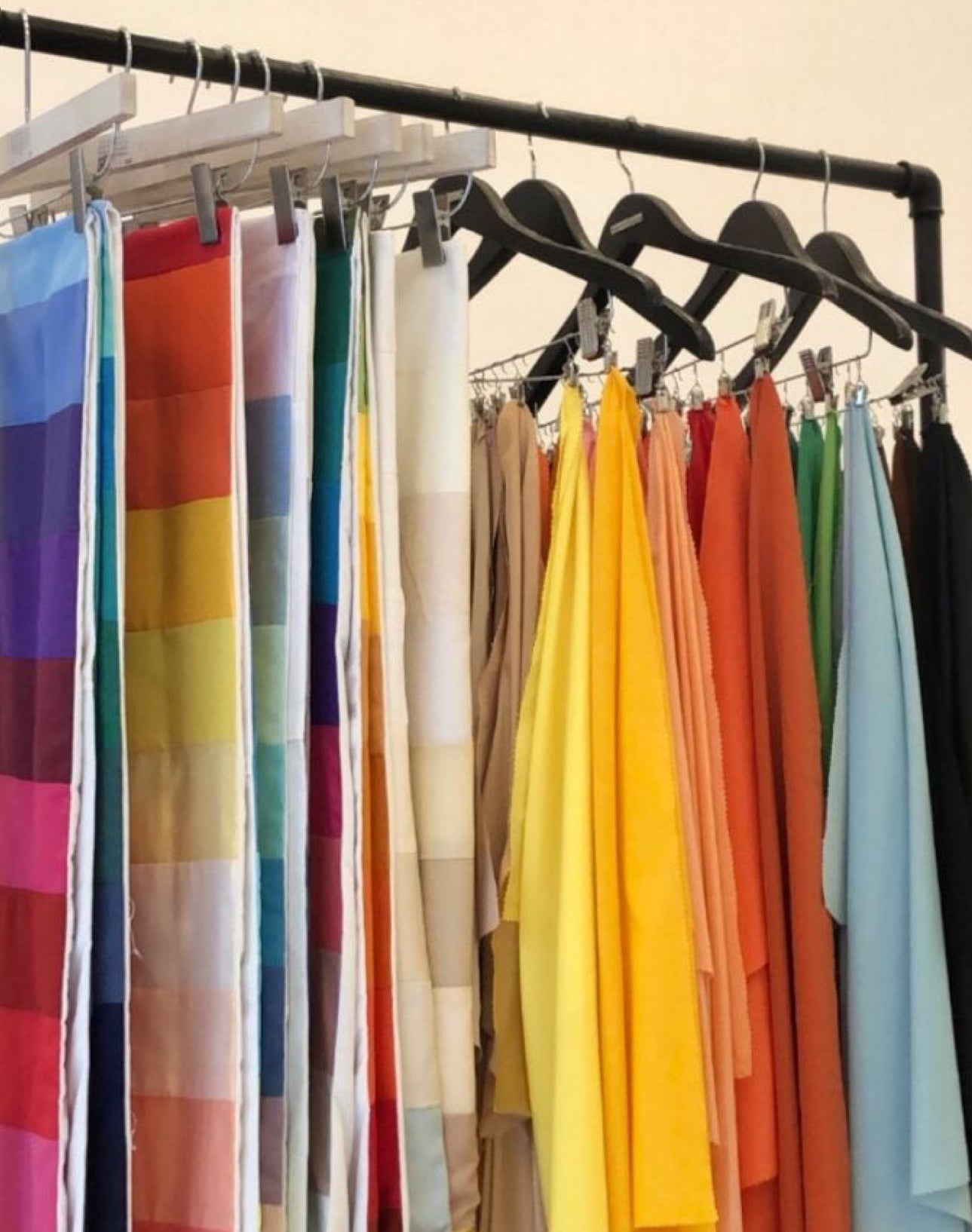 Colour analysis (online or IRL)