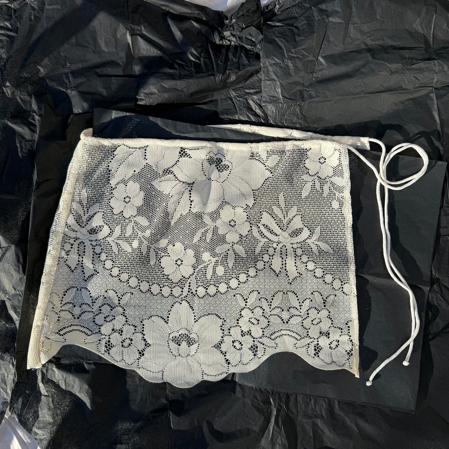 Vintage Lace Tie Wrap