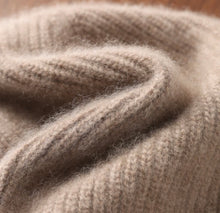 Load image into Gallery viewer, Pure wool bonnet