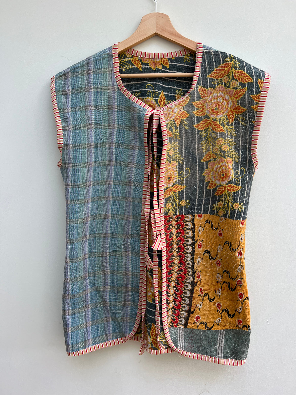Vintage kantha vest SIZE 1