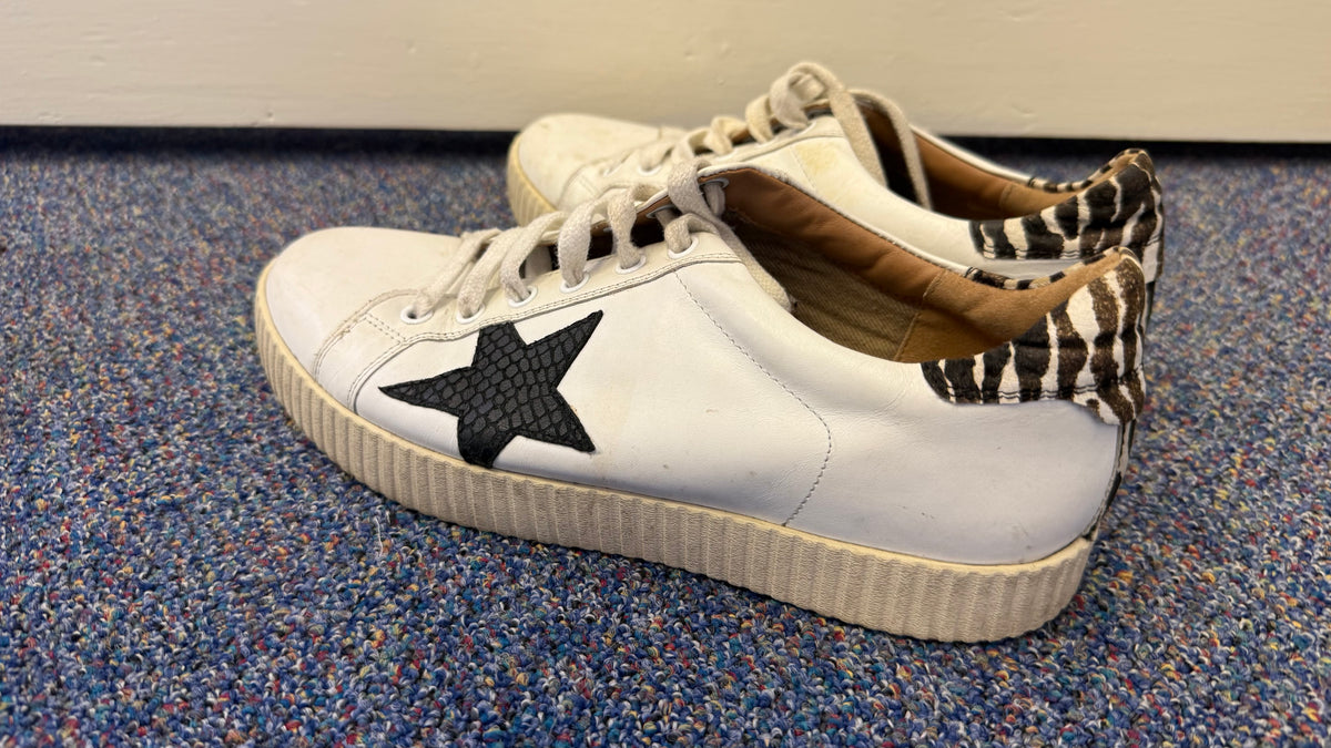 Leather M&S star trainers size 6