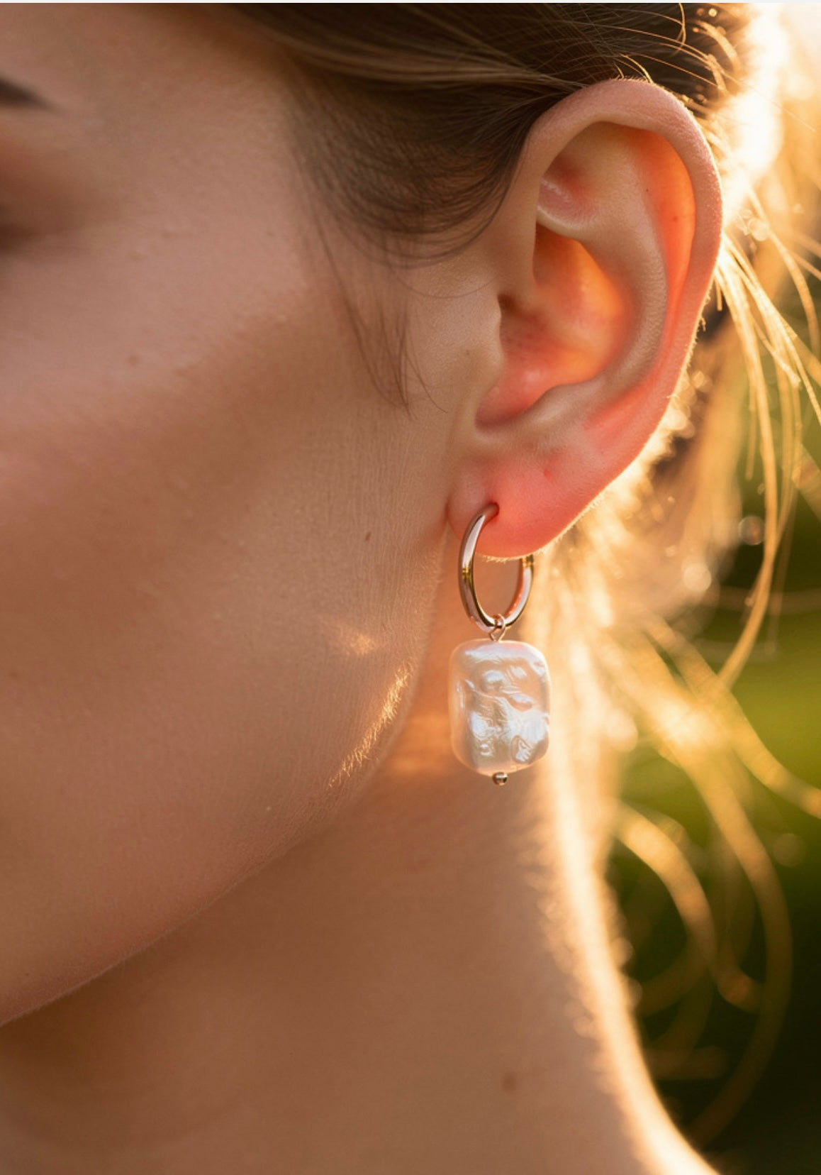 Aurora Large Pearl droplet hoops