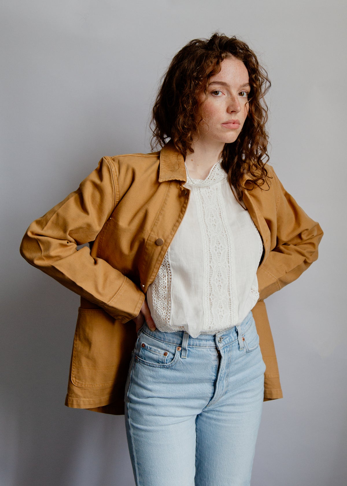 THE VICTORIA LINEN LACE BLOUSE