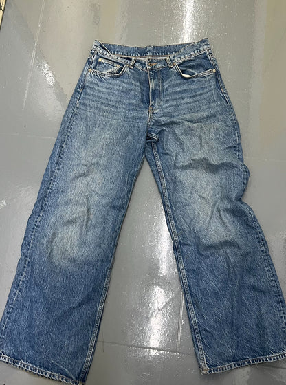 ARKET cloud jeans w. 28”