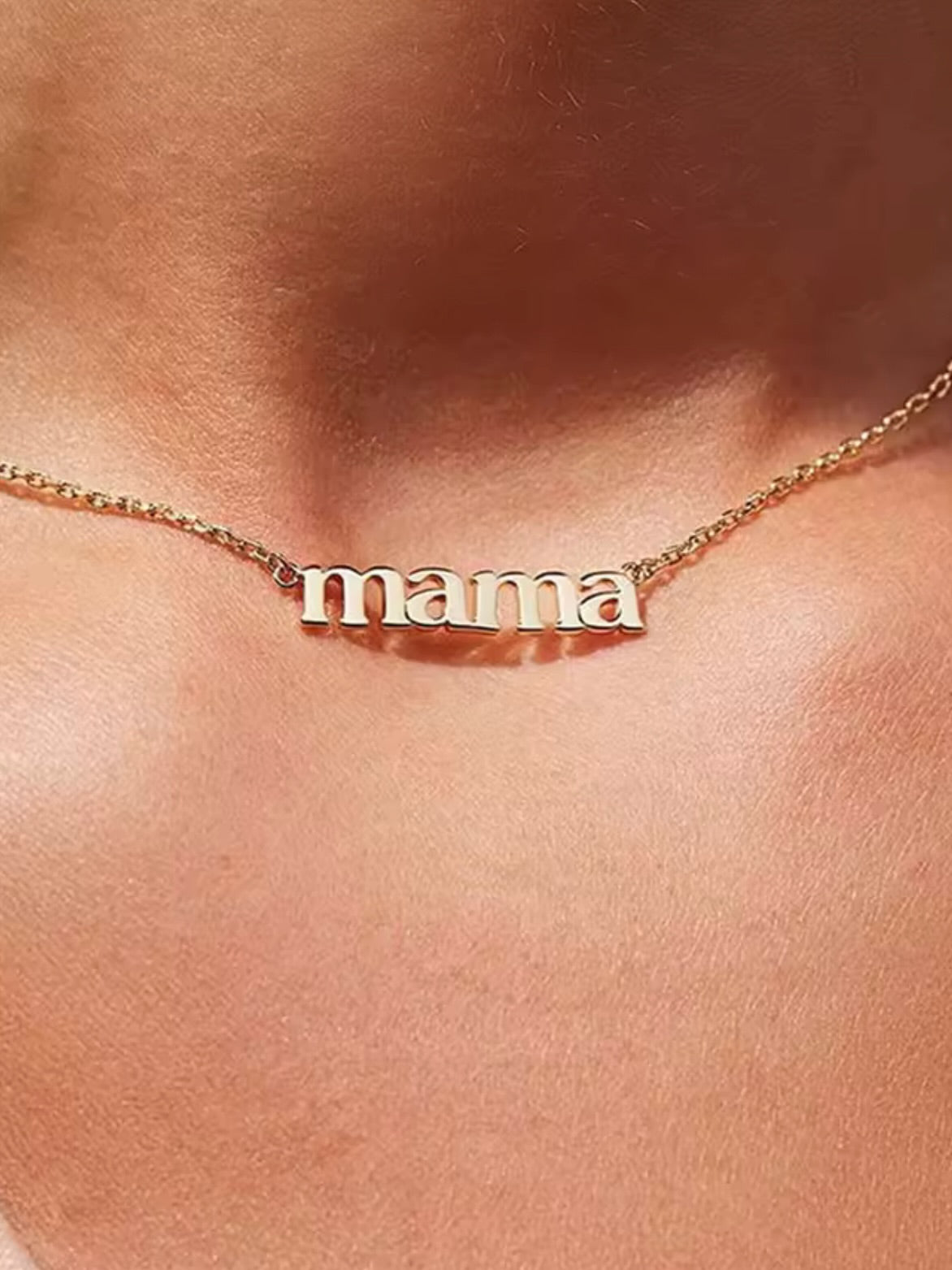 Mama necklace