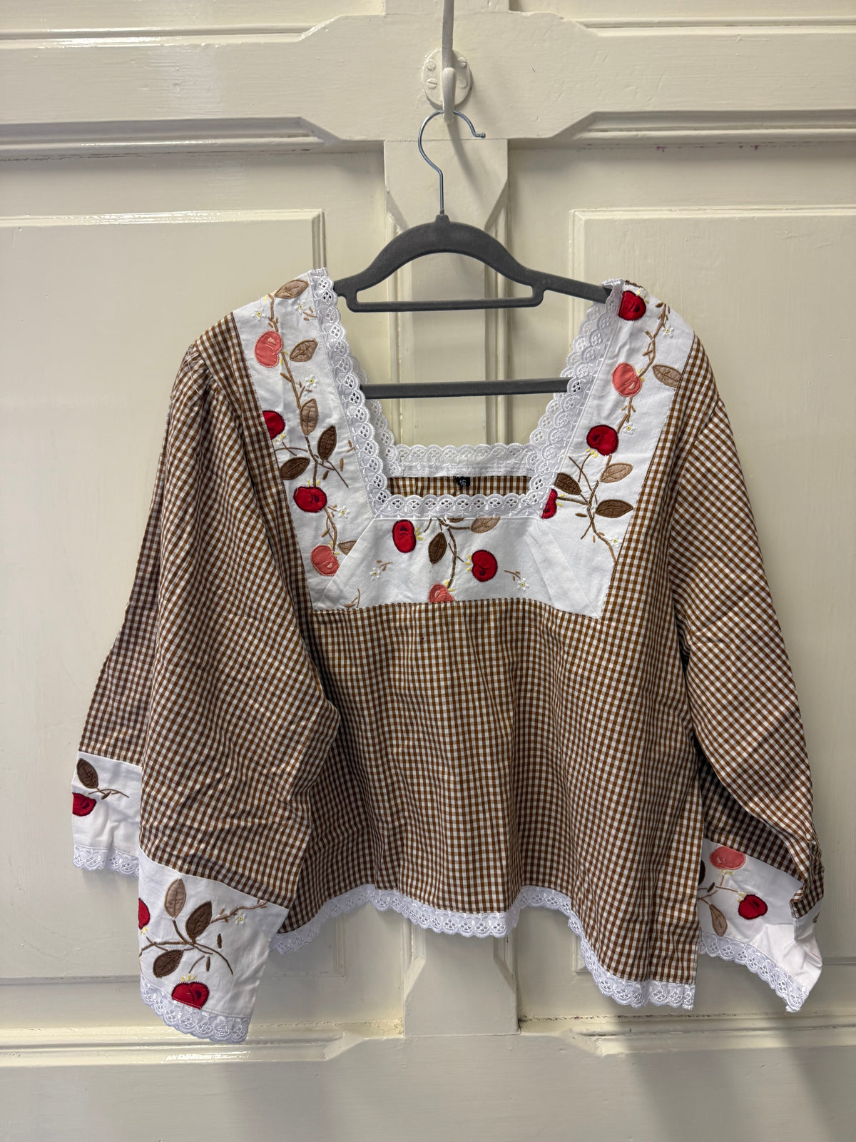 The Cass square neck embroidered size 16