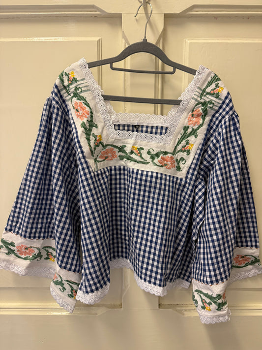 The Cass square neck embroidered size 16