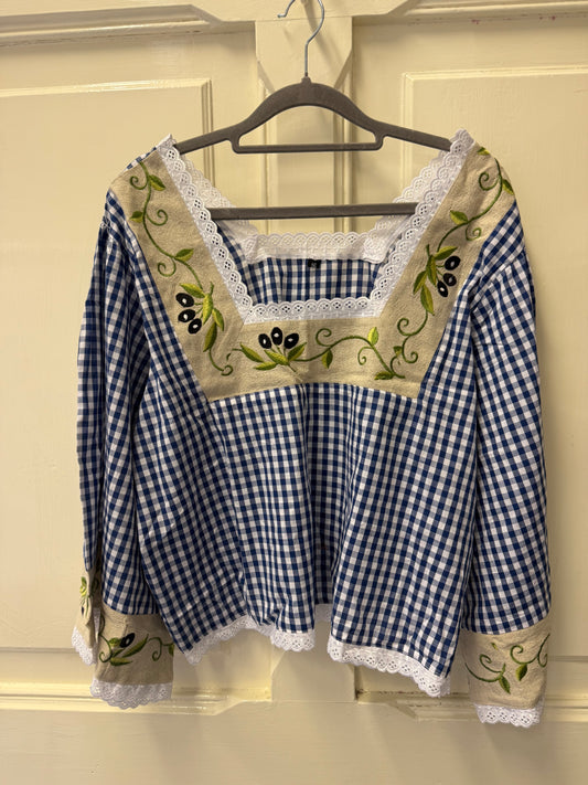 The Cass square neck embroidered size 16