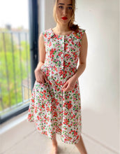 Load image into Gallery viewer, Penelope 1950s handmade cotton dress